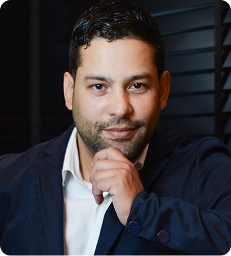 Dr. Maximiguel Romero